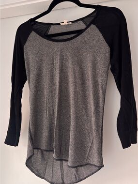 Wilfred Black & Gray Raglan Long-Sleeve Tee